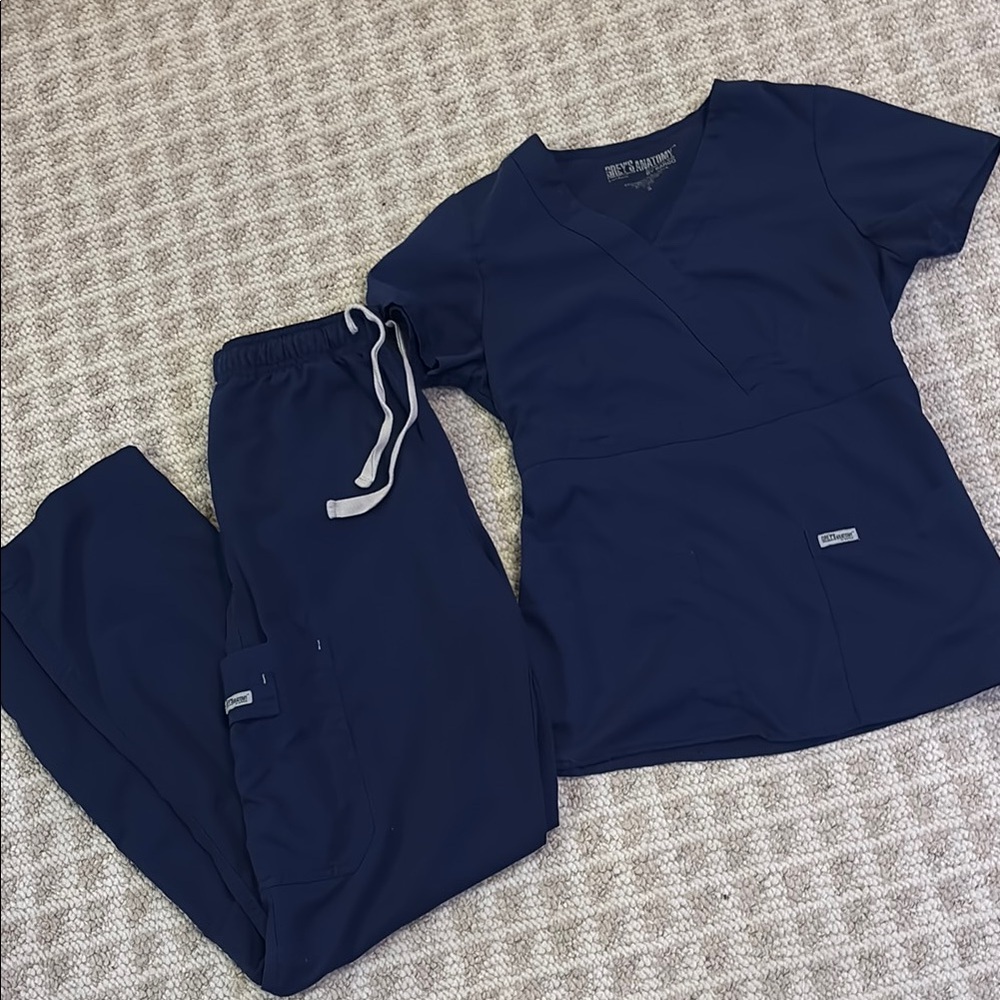 Grey's Anatomy by BARCO Navy Blue Women's Size Small Scrub Set